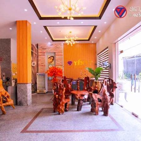 Yen Vy Hotel Куинён Экстерьер фото