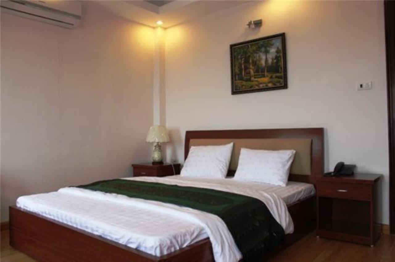 Yen Vy Hotel Куинён Экстерьер фото