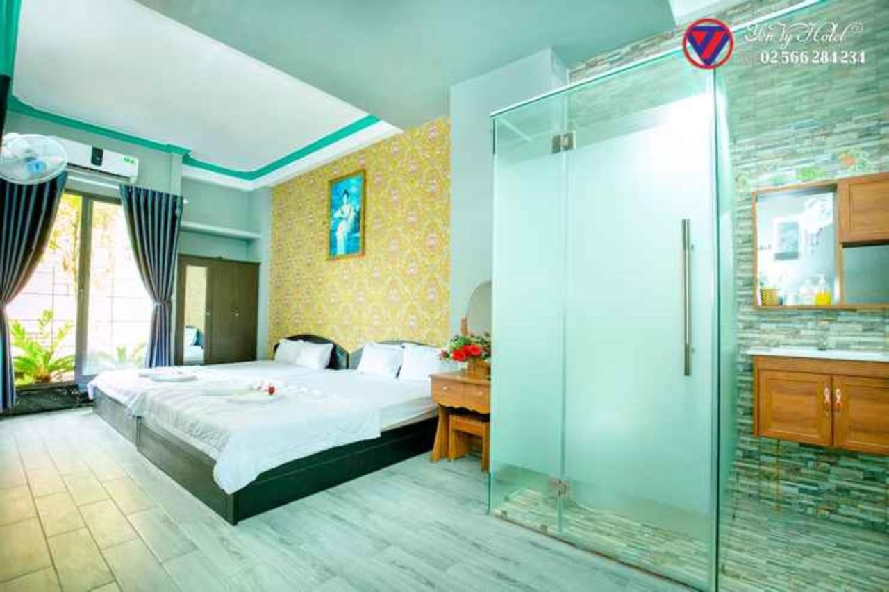 Yen Vy Hotel Куинён Экстерьер фото
