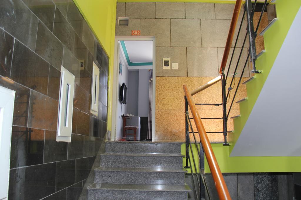 Yen Vy Hotel Куинён Экстерьер фото